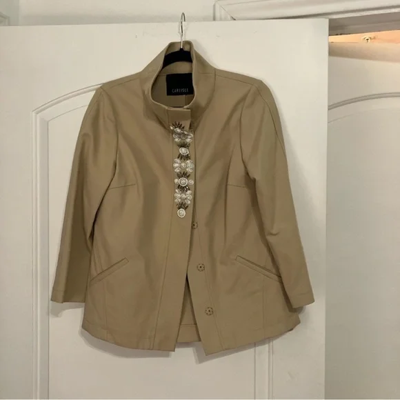 Lovely spring swing coat with Embellished Buttons - Picture 1 of 6